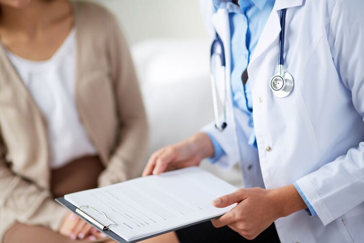 Pacijent sa simptomima cervikalne osteohondroze savjetovao se s liječnikom